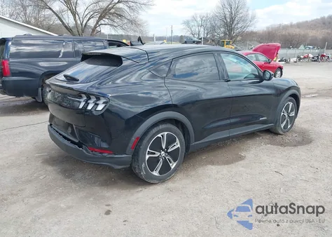 2021 Ford Mustang Mach-E Select z USA, uszkodzony, nr VIN 3FMTK1SS6MMA54817